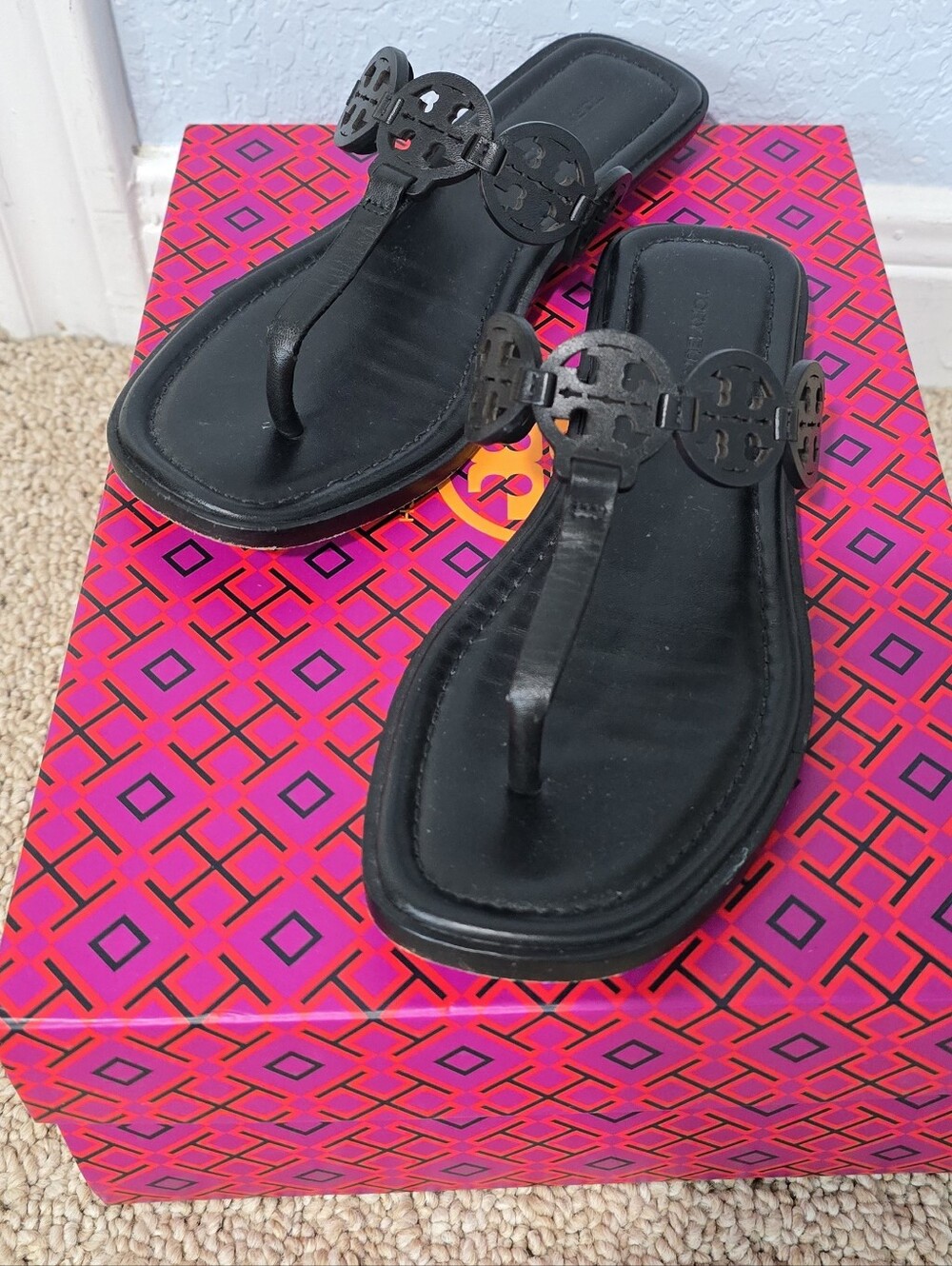Tory Burch Black Leather Tini Logo Sandal 5.5